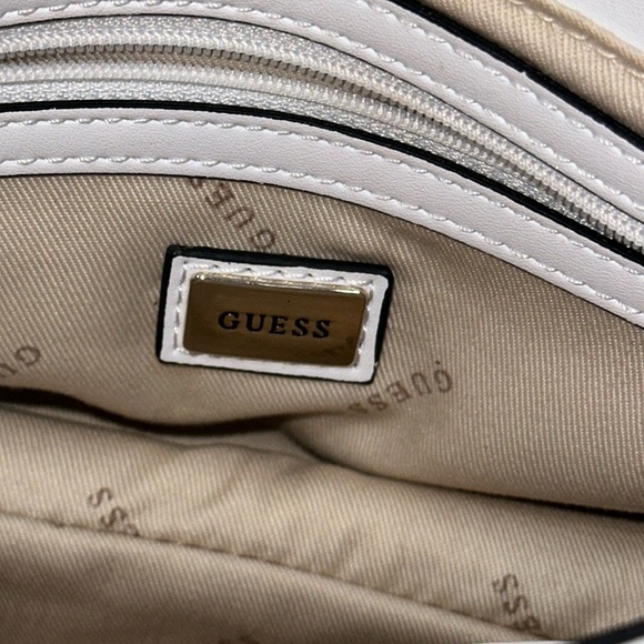 Guess Leo Stud Flap Crossbody Handbag Animal print White Brown Embelished - Picture 6 of 7